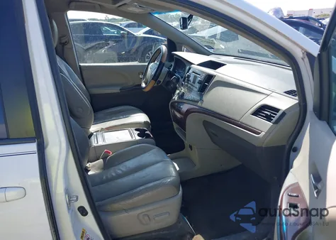 2013 Toyota Sienna Xle V6 8 Passenger from USA, damaged, VIN 5TDYK3DC6DS398384